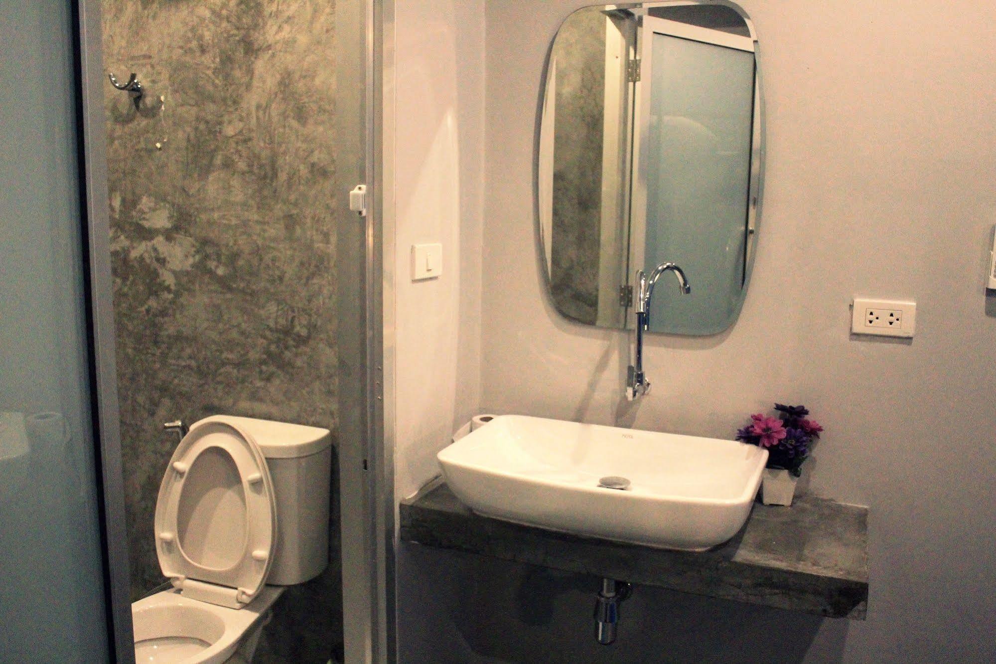Patong Hip Hostel - Sha Plus מראה חיצוני תמונה